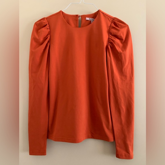 Review Tops - ✨Host Pick✨ Review Grace Top Size 6